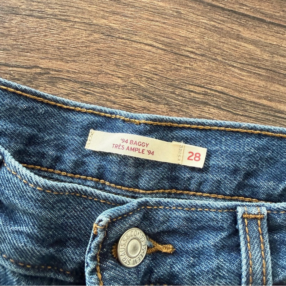 Levi's Straight Leg Women's Jeans in Blue Denim - Picture 6 of 10